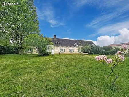 longère 10 pièces 220 m²