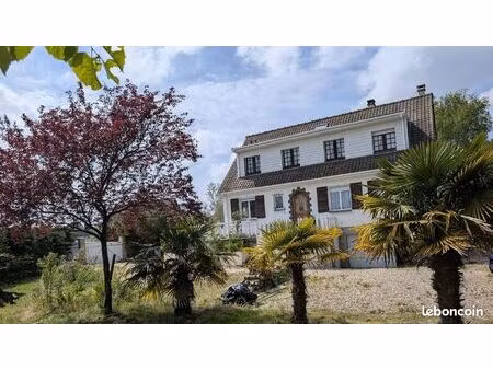 villa 7 pièces 133 m²