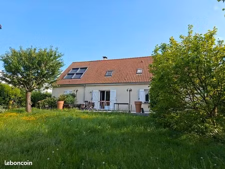 maison individuelle 140m² 4 chambres terrasse et jardin