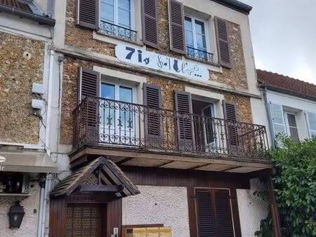 inconnu 160 m² guyancourt