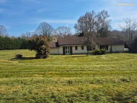 maison de plein pied sur 4500m2 de terrain
