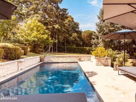maison 9 pièces - 255m2