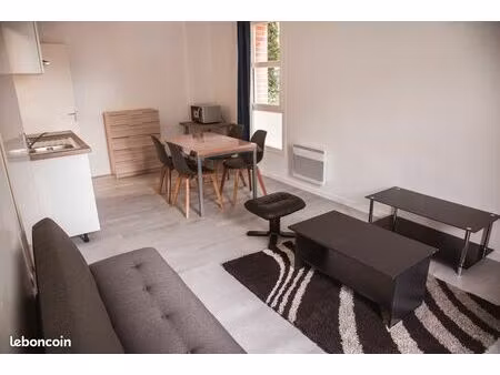 appartement meublé / parking proche unilasalle /esad/ citadelle