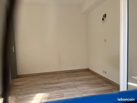 location f3