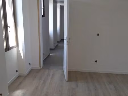 2 pièces- 55m2 - follainville-dennemont 78520