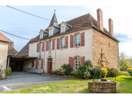 immeuble 397 m² coussac bonneval