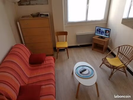 studio 50m de la plage