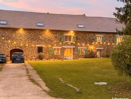 longère 5 pièces 200 m²