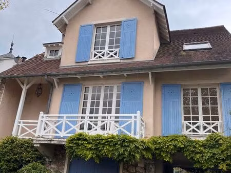 maison 7 pièces 158 m²