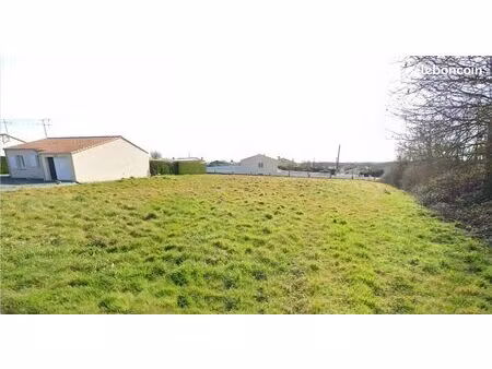terrain à bâtir 650m²les essarts 85140