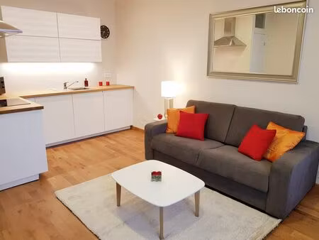 studio meuble 25 m2 refait a neuf