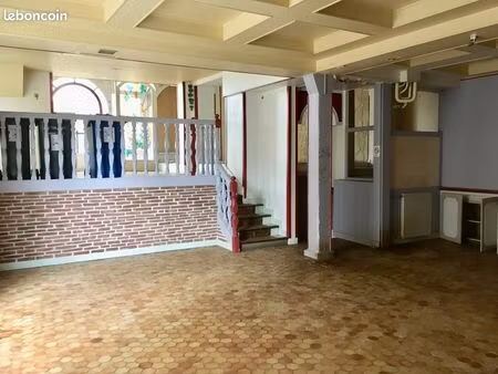 local commercial 180 m² limoges