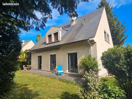 pavillon 7 pièces 160 m²