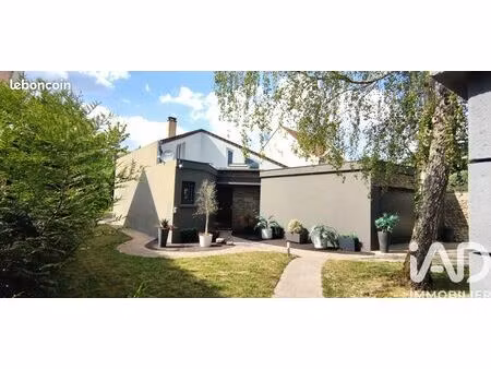 maison 7 pièces 178 m²