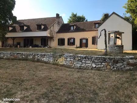 sud seine et marne - longère de 400 m2 avec grand jardin