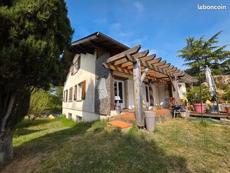maison 5 pièces 170 m²