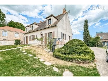 maison 7 pièces 217 m²
