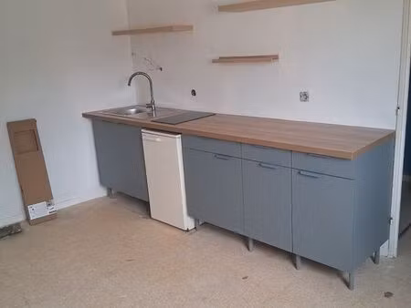 location f1bis et parking st leurue des clairons amiens