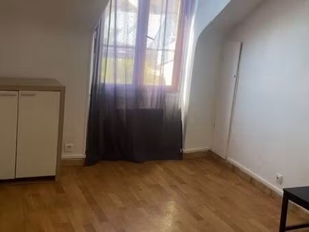studio meublé à louer à versailles