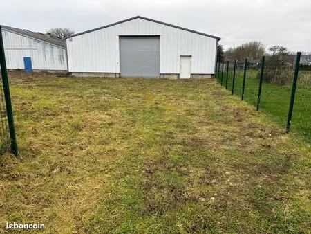 local 200 m2