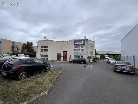 local d'activité 870 m²
