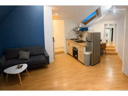 superbe f2 meublé dans une maison avec cour intérieure et parking – achères centre
