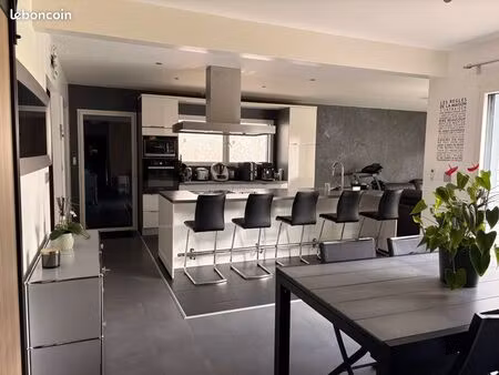 magnifique maison 4 chambres de plein pied entre a13 et rn12
