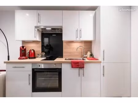 location studio meublé