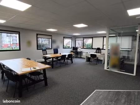 bureau 94 m²