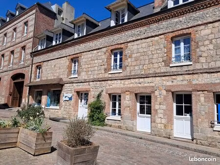 local commercial veules les roses