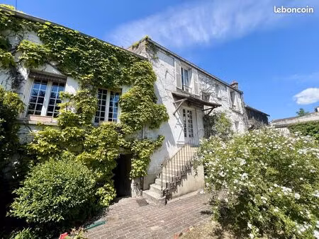 maison 7 pièces 214 m²