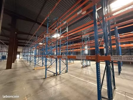local bureaux 2 800 m²