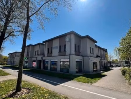 local professionnel / paramédical / bureau et service