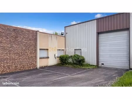 local 320 m² samoreau