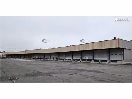 local industriel 7 050 m²