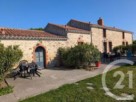 longère 7 pièces 213 m²
