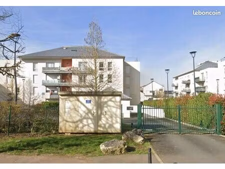 ? à louer - appartement 3 pièces 66 45 m² avec balcon  parking et ascenseur - melun