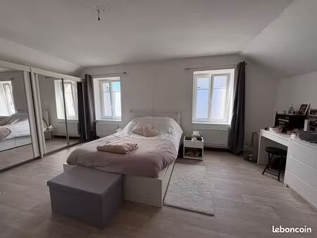 maison de ville ury