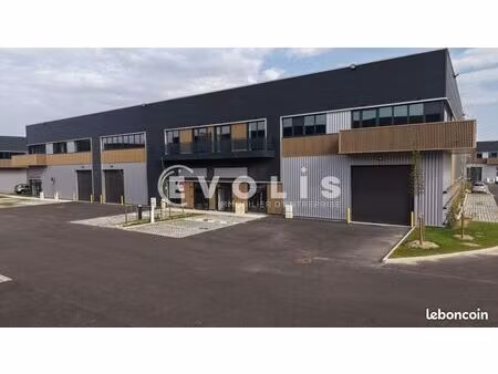 local d'activité 375 m²