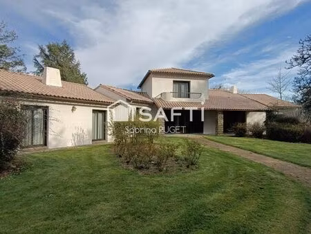 propriété 12 pièces 360 m²