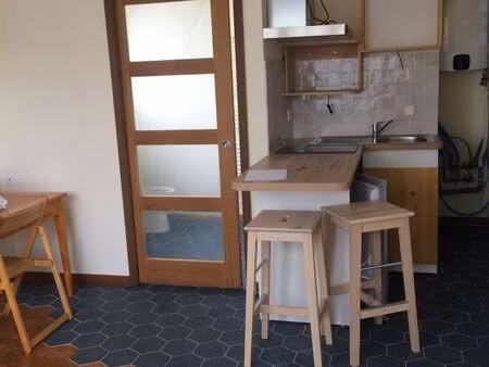 studio meublé à louer  idéal étudiant.e