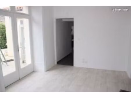 appartement lumineux en rez-de-jardin