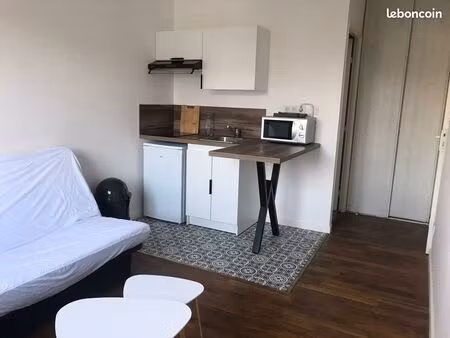 studio meublé refait à neuf