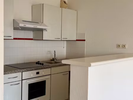 t2 ascenseur - rue frederic le guyader - 42 m2