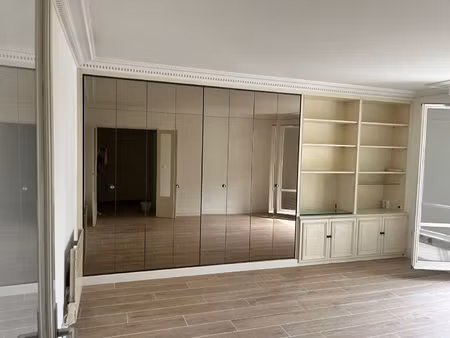 charmant appartement 3 pièces à louer au coeur de saint-germain-en-laye
