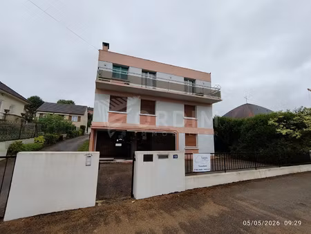 location commerce 301 m² à auxerre (89000)