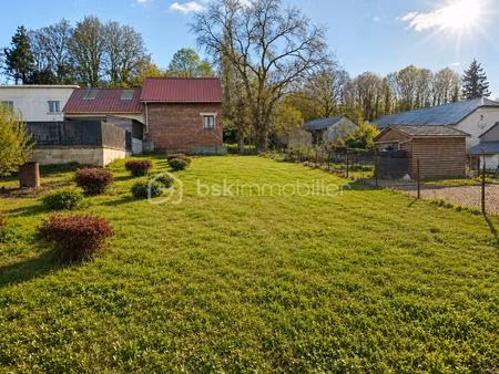 terrain de 730 m² à saint-fergeux