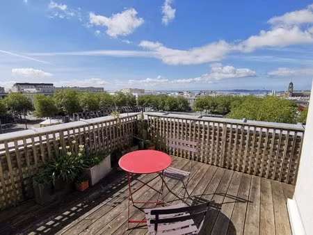 hyper centre - t3 meuble - ascenseur - terrasse