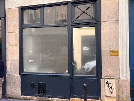 location commerce paris 75012 12m²