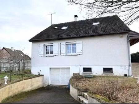 grande maison familiale-quartier calme et sécurisé à aubergenville